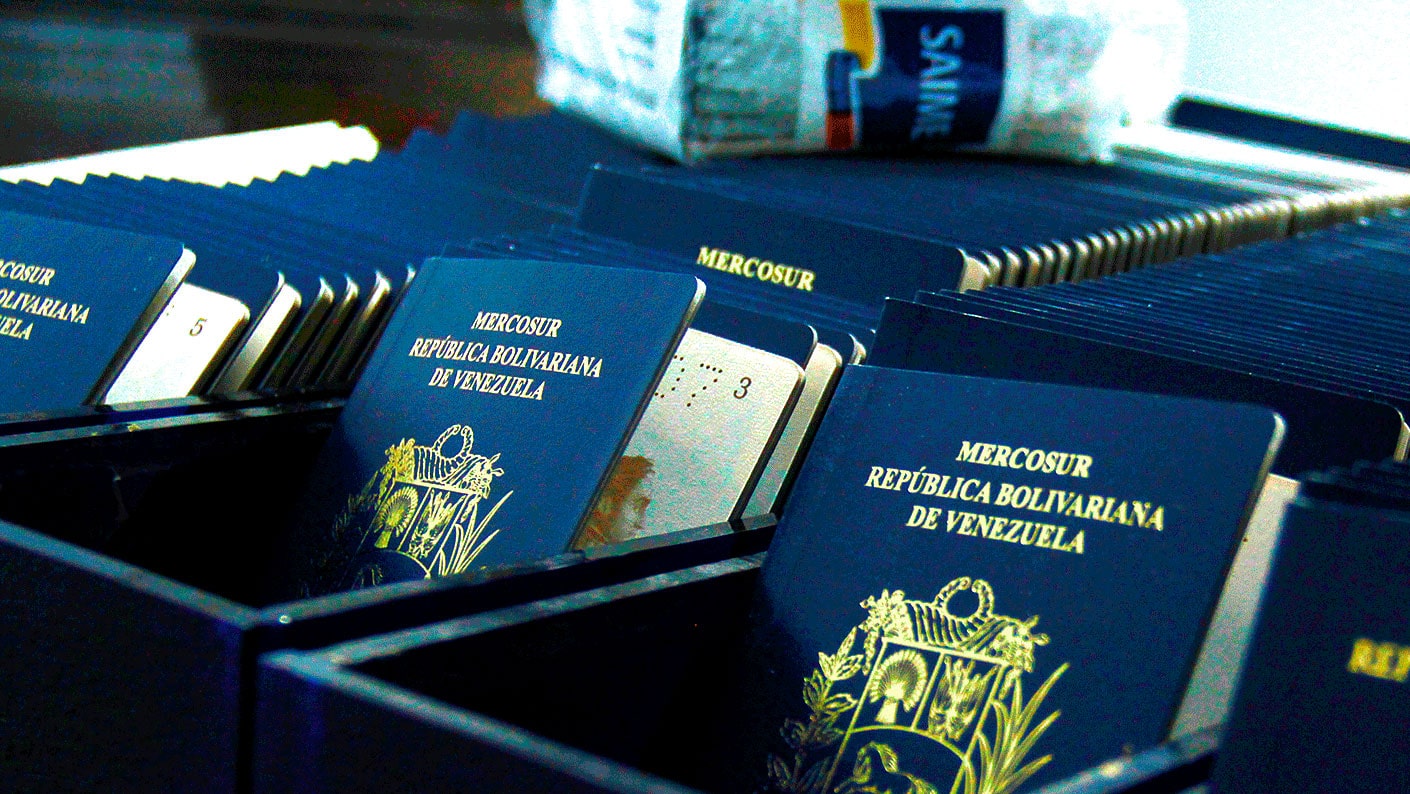 renovar pasaporte venezolano en España
