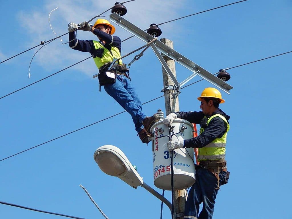 empresa eléctrica santa elena